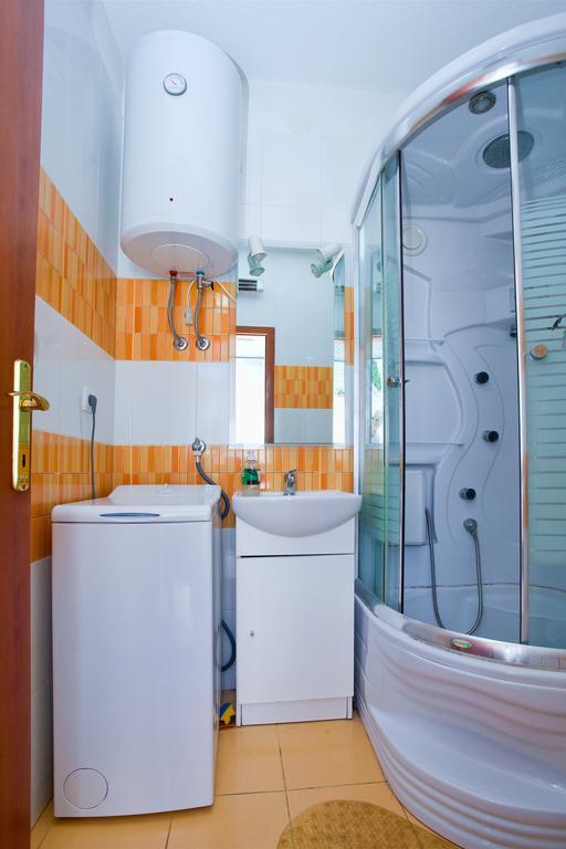 Apartments Flora Спліт Екстер'єр фото